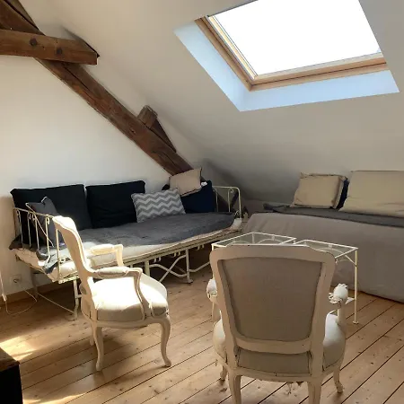 Bed & Breakfast Porte De Paris 3*