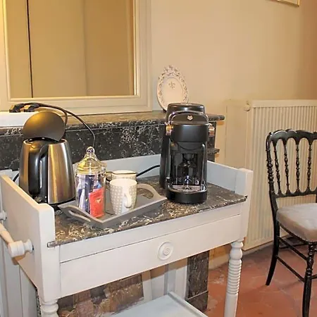 B&B Porte De Paris