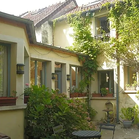 Porte De Paris B&B