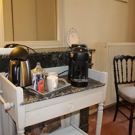 Frühstückspension Porte De Paris 3*