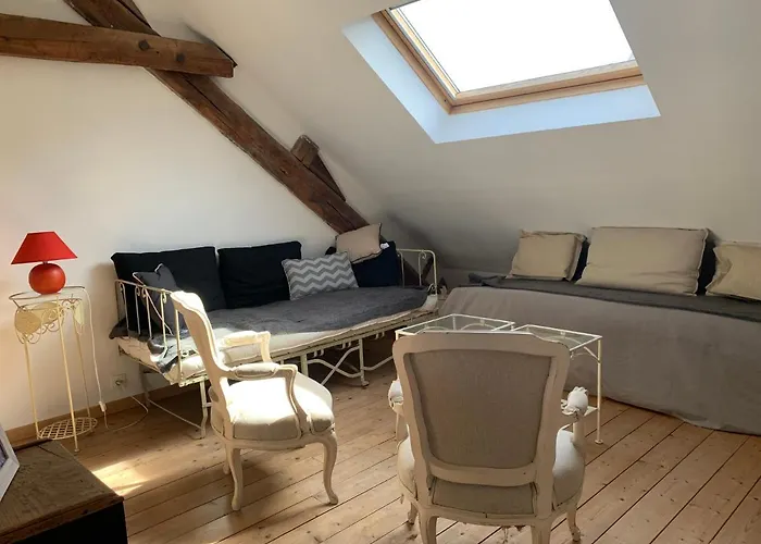 Bed & Breakfast Porte De Paris 3*
